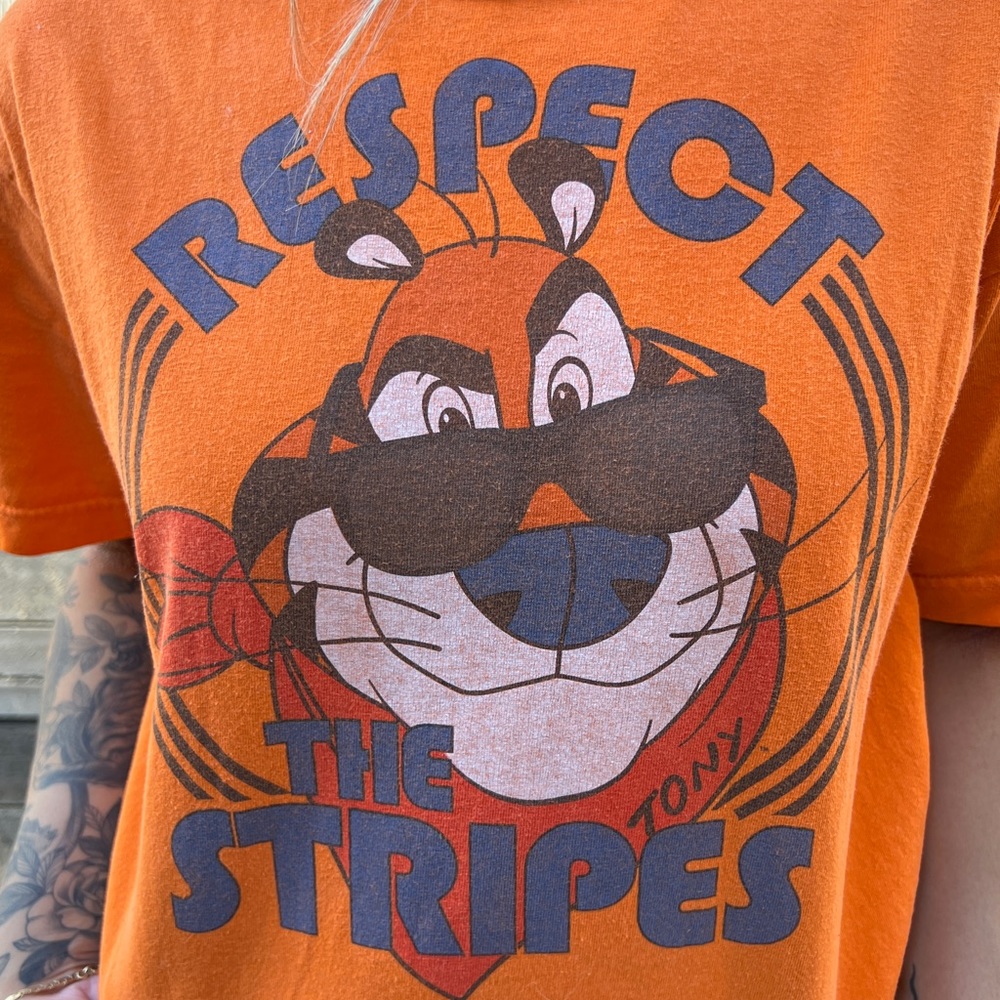 Vintage Kelloggs Tony Respect the Stripes T shirt